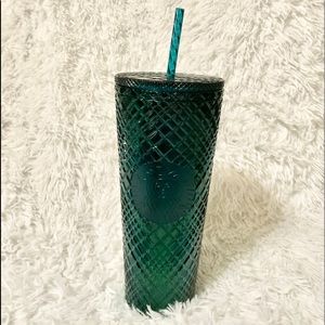 💚 Brand New 2021 Starbucks Holiday 24oz Tumbler 💚